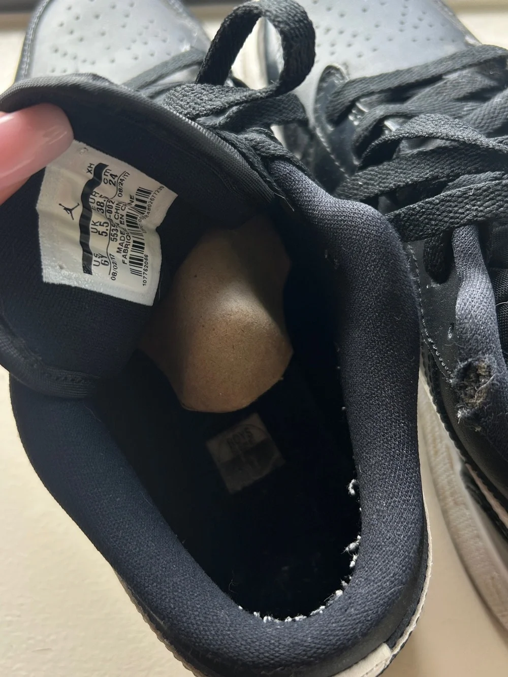 Nike Air Jordan 1 Low — Black / White